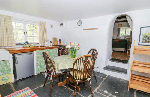 Hawthorn Cottage - Photo 13