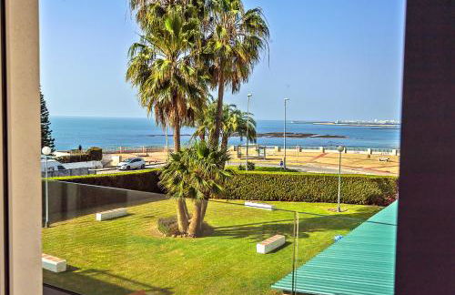 Oceanfront Duplex with a Rooftop Pool and Terrace - Foto 24