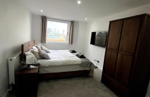 Entire Penthouse with Balcony & Canary Wharf Views - Foto 10