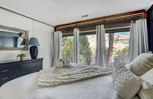 4BR Cabin Mountain Views with Fireplace - Foto 90