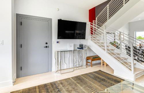 Luxe NW DC Condo with Rooftop Deck 7 Mi to Howard - Foto 6