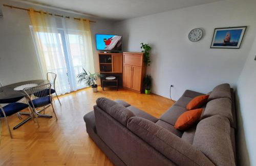 AriaDeMar - Photo 16