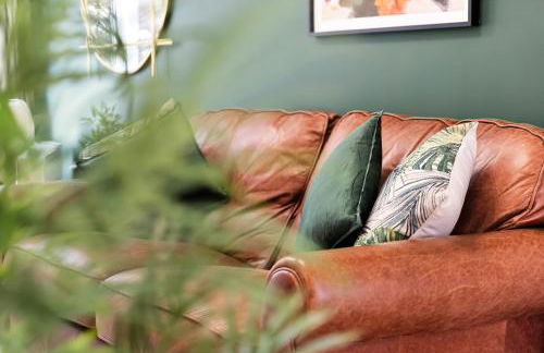 Modern 3-Bed Home, Super King Beds, Drive Parking - Foto 25