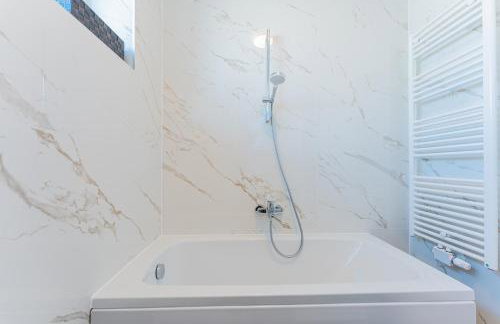 Flex SelfCheckIns 143 - Novaki -Terrace - 4 Bedrooms - Parking - Foto 23