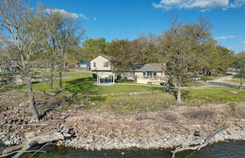 Lakefront Home with Shared Boat Ramp in Grove! - Foto 29
