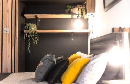 Bumblebee checkout 2pm Frome Longleat Aqua Sana Bath 5 people PRIVACY - Foto 34