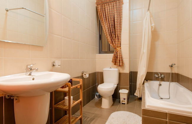 Luxury Holiday Apartment IN Qawra - Foto 14