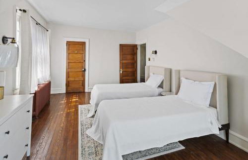 Grand Historic 8BR 6 5BA Mansion Waterfront Decks - Foto 36