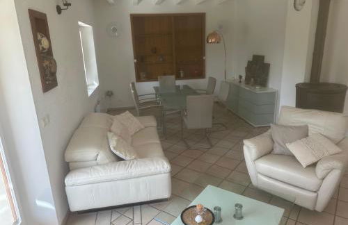 Peaceful Retreat Between Lake and Mountain Charming House Near Annecy and Aix-les-Bains - Foto 6