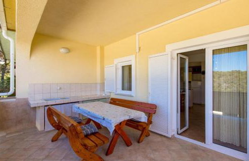 Cozy Apartment In Potocnica With Wifi - Foto 2