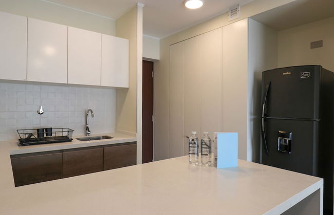 w Spectacular 2BR in the Heart of Miraflores - Photo 33