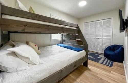 Mayberry on Bayberry Private pool Sleeps 10 - Foto 23