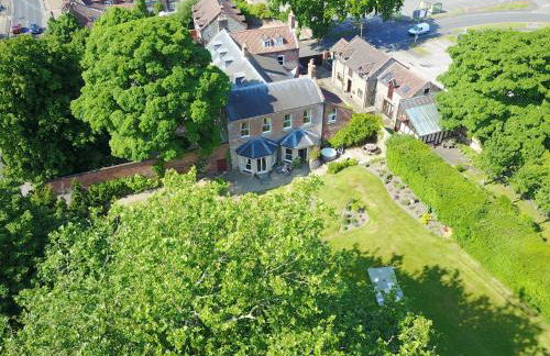 The Writer's Retreat Ground Floor Apartment - Photo 24