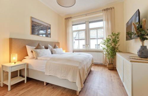 MARX - Geräumige Ferienwohnung im Zentrum von Trier - bis 6 Personen, 2 Schlafzimmer, WLAN & Waschmaschine - Foto 1