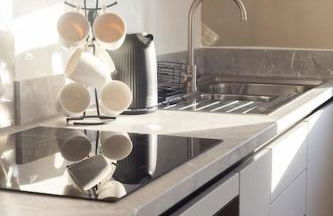 Opulent 2BR 2BA House with FREE Parking - Photo 16