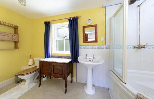 Swallows’ Barn - Photo 34