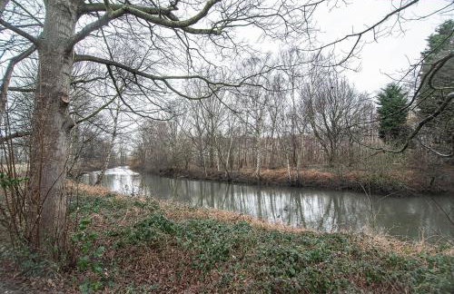 Solid Mirror Modern Riverside Home, Doncaster - Foto 20