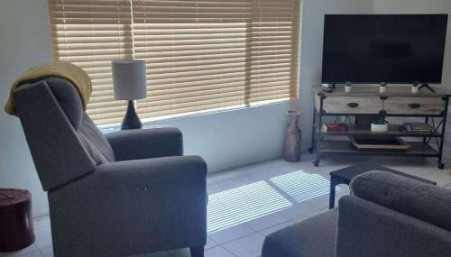 Charming House Pool Near Kiwanis Park Freeways - Foto 4