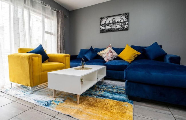 Explore This Stylish and Classy Apartment - Foto 9