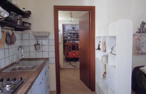 Un letto nel cortile - Foto 6