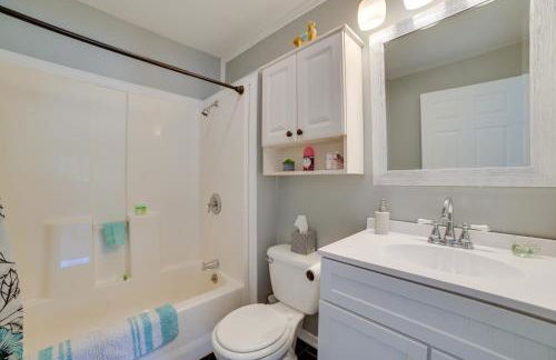 All-Season Getaway in Frederic Bring Your Pets! - Foto 15