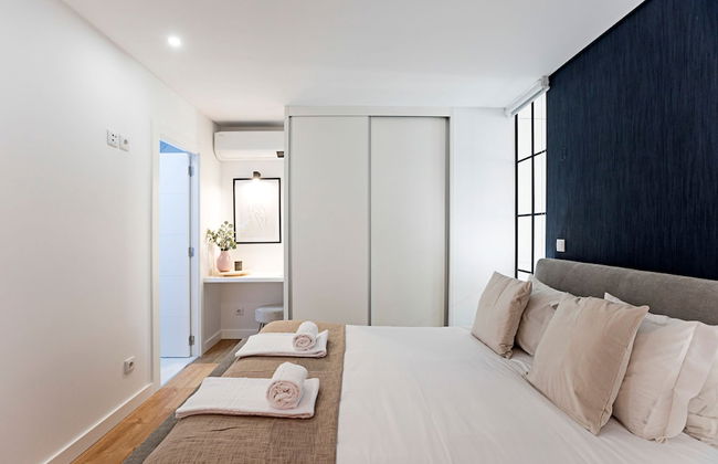 Urban House by LovelyStay - Foto 13