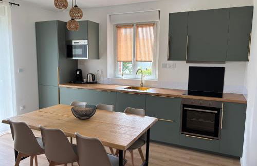 Le gîte du PN80 - Maison avec terrasse et jardin sur la véloroute de Fecamp - Foto 2