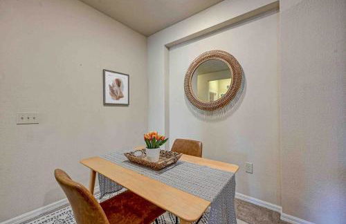 Boho Oasis w KING Bed w POOL Nr AIRPTShoppingDWTN - Foto 2