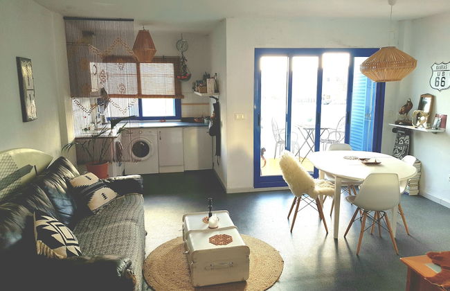 Beach House with Balcony and beach view - Photo 9