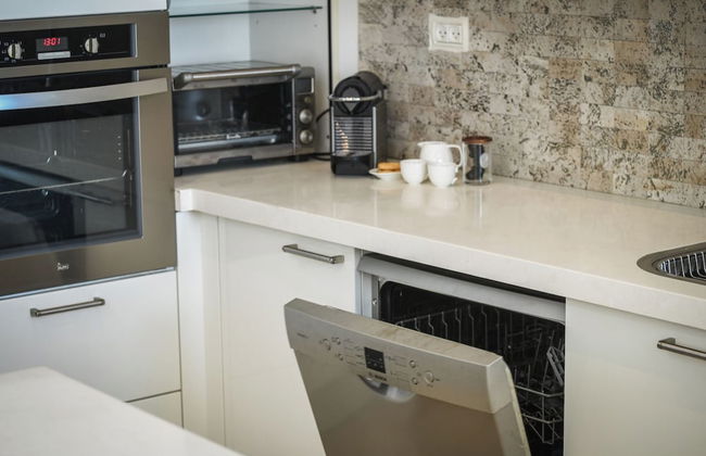 High end 2 BR w panoramic City view - Foto 11