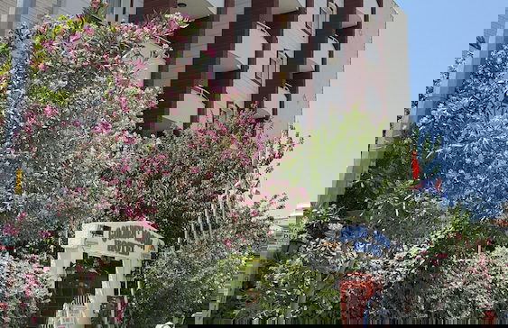 Golden Moon Apart Hotel - Photo 58