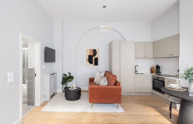 Urban Rest - Merrion Square Apartments - Photo 9