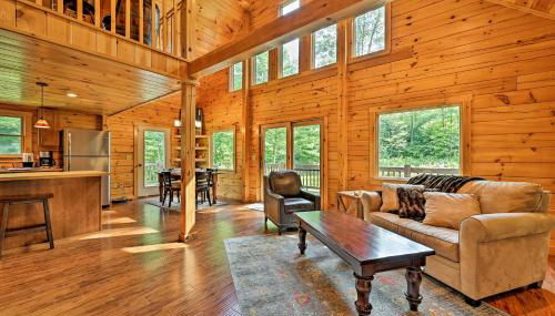 Private Chester Home with Deck, Mins to Skiing! - Foto 4