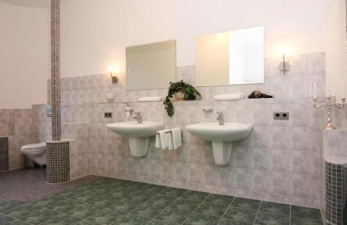 Schlossurlaub Nahe Ostsee und Tressower See - Photo 36