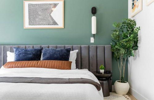 The Luxx - ALL NEW / 4 BD / Poolside / Hot Tub / Lake View - Foto 10