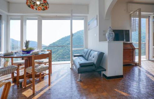 3 Bedroom Amazing Apartment In Avegno - Foto 23