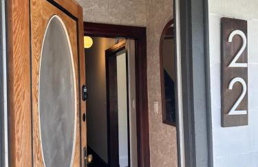 Designer Home, Hot Tub, Private Yard, & Projector - Foto 8