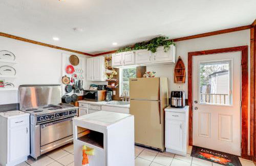 Arkansas Cabin with Deck Less Than 1 Mi to Norfork Lake - Foto 9