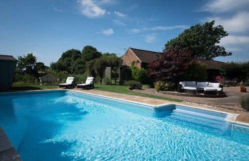 Countryside cottage with pool - Foto 8