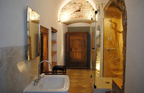 Schloss Hofstetten Ingerle-Klause - Foto 1