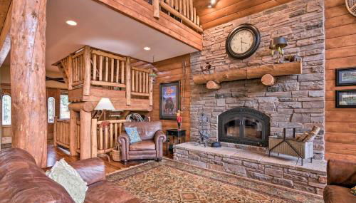 Duck Creek Village Chalet with Fire Pit and Decks - Foto 3