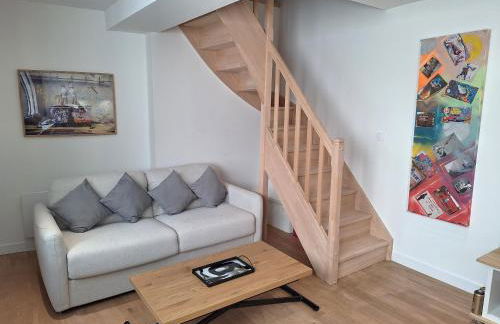 La Maisonnette Notre Dame - Terrasse privative - Hypercentre - 50m Bords de Loire - 4 personnes - Foto 2