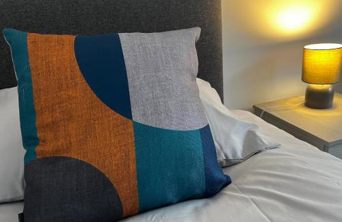 2 Bed Flat - Sleeps 8 - Pets - Garden - Parking - Foto 3