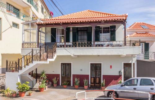 Home Away From Home - Photo 4