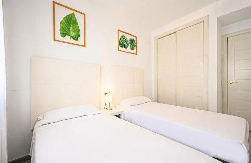 Estepona Port Bullring and Beach 2 Parkings - Photo 14