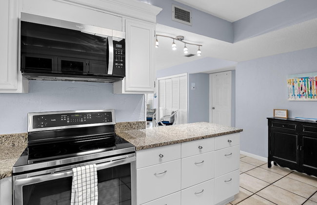 Chateau La Mer #5B - Foto 35