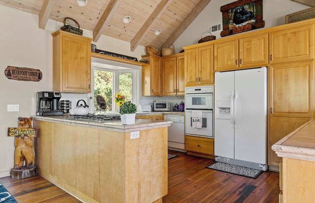 Bearfoot Lodge Near Hiking & Skiing! - Foto 14