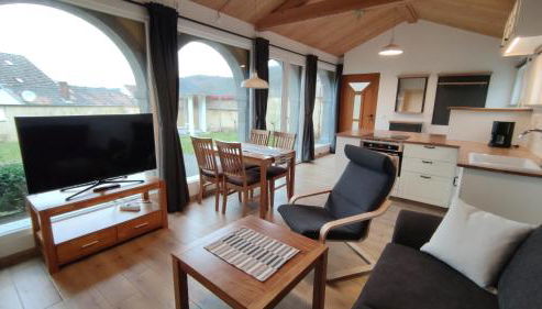 Haus Toskana, Kleines Ferienhaus im Toskanagarten - Foto 3, Garden view