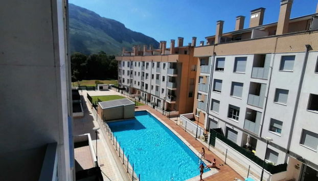 Mar y Montaña, apartamento con piscina, playa a 3 km VUT-3945-AS - Foto 2, Imagen principal