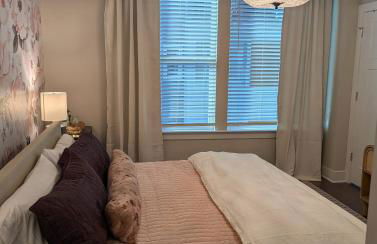 Queen City Castle - Rooftop, Garage, King Beds, Pet Friendly - Foto 29